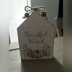 Thankful and blessed standing decor